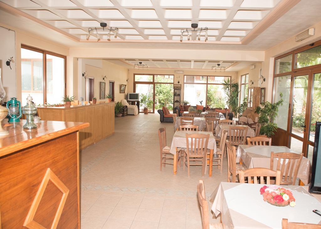Morfoula Aparthotel Vatera Exterior photo