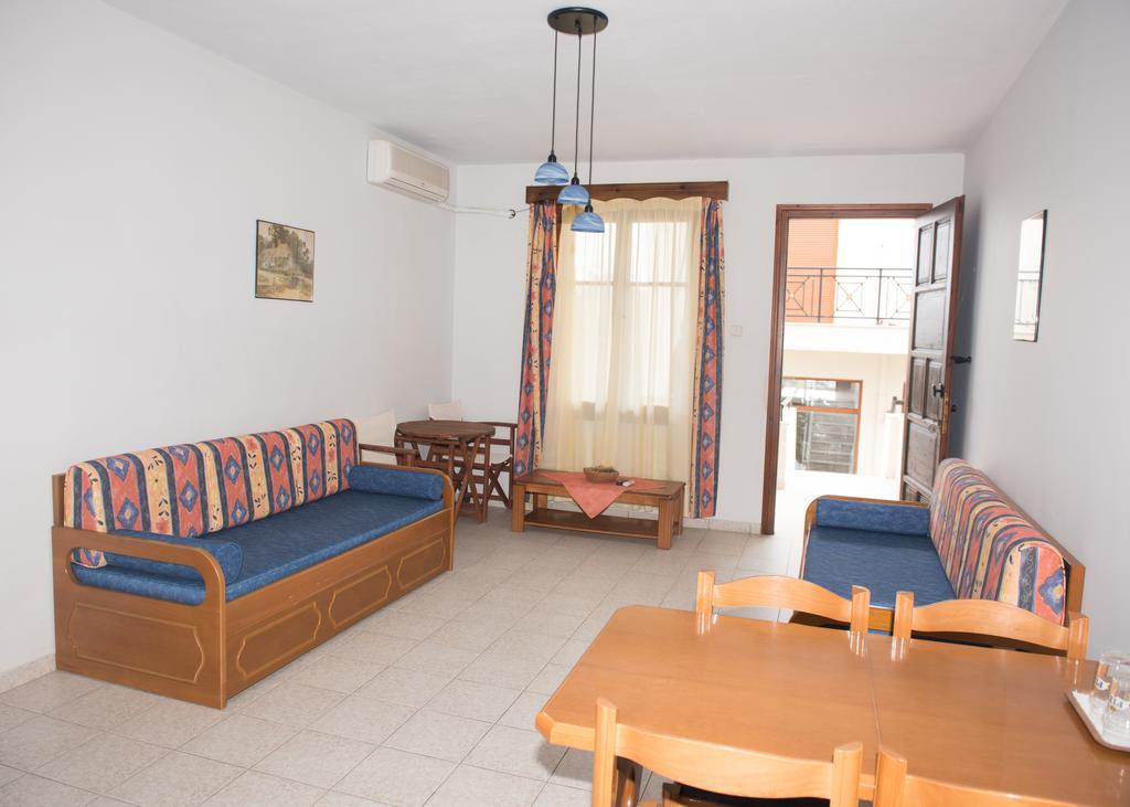 Morfoula Aparthotel Vatera Room photo