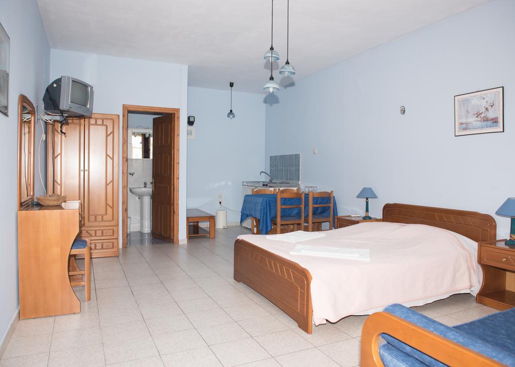 Morfoula Aparthotel Vatera Room photo