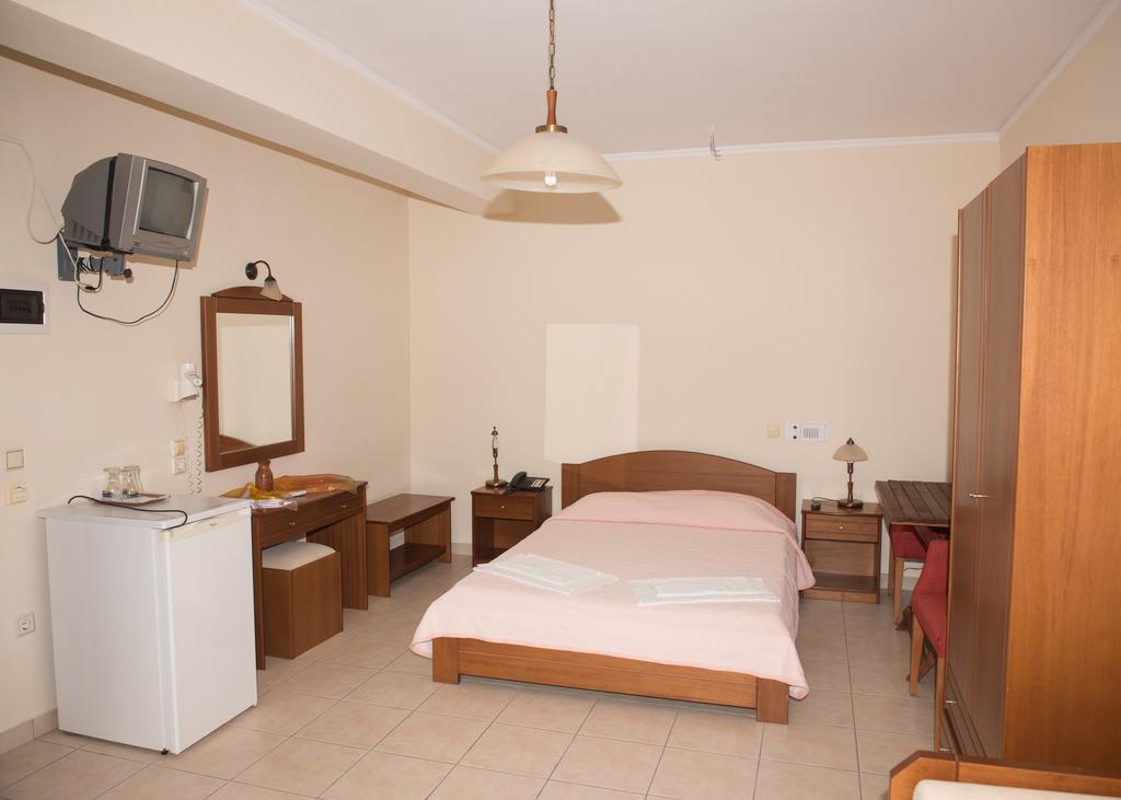 Morfoula Aparthotel Vatera Room photo