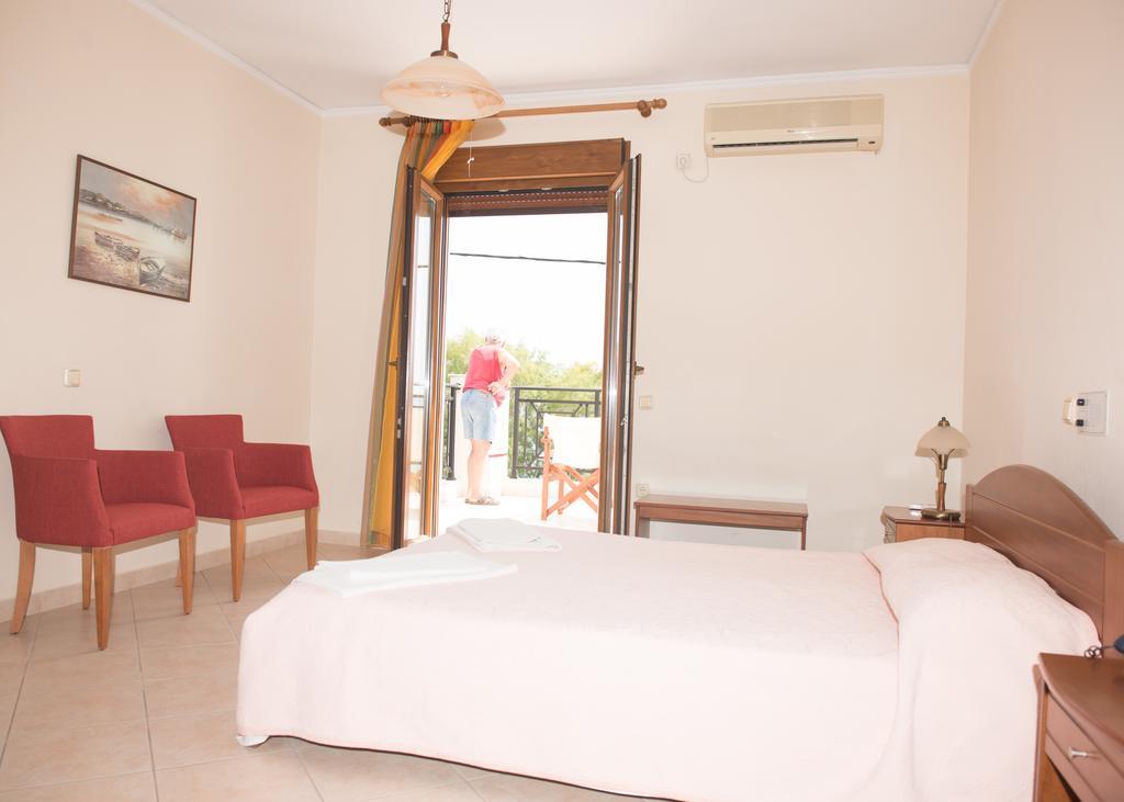 Morfoula Aparthotel Vatera Room photo