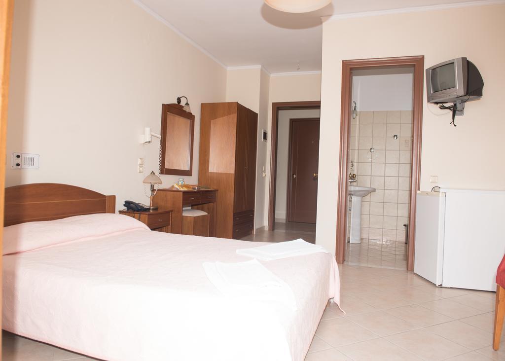 Morfoula Aparthotel Vatera Room photo